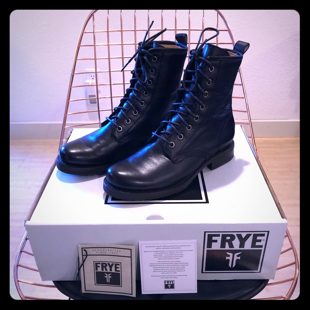 FRYE: VERONICA COMBAT BOOT